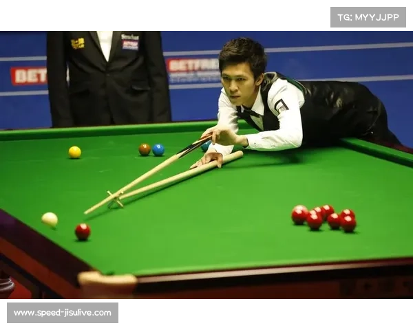 世界台球锦标赛谢菲尔德进行，老将新秀同台竞技