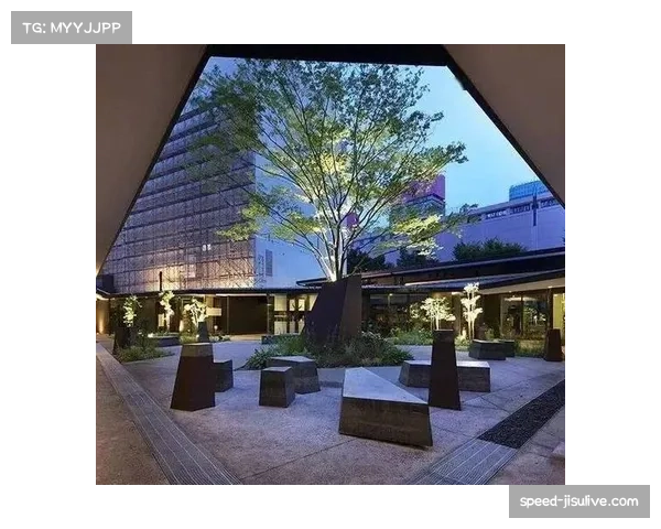 丰田中心焕新计划：新建玻璃幕墙中庭与带顶棚户外空间